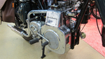 Le moteur était une base de groupe électrogène qui cosommait moins de 2 litres/100 km.